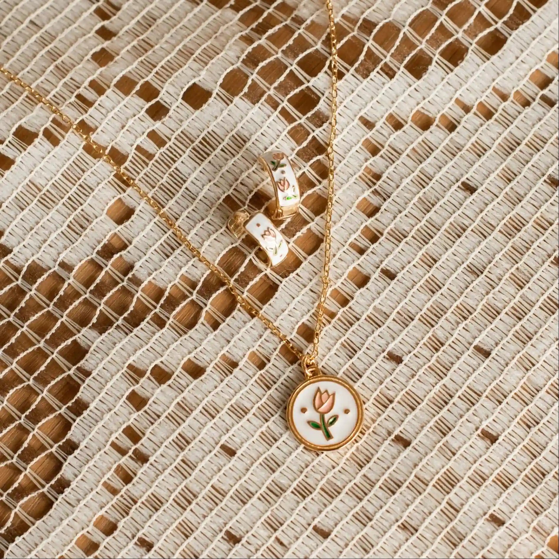 Mauve-135_da3a318d-61b5-439c-afb6-a5752160dbc1 - Dream Dragons